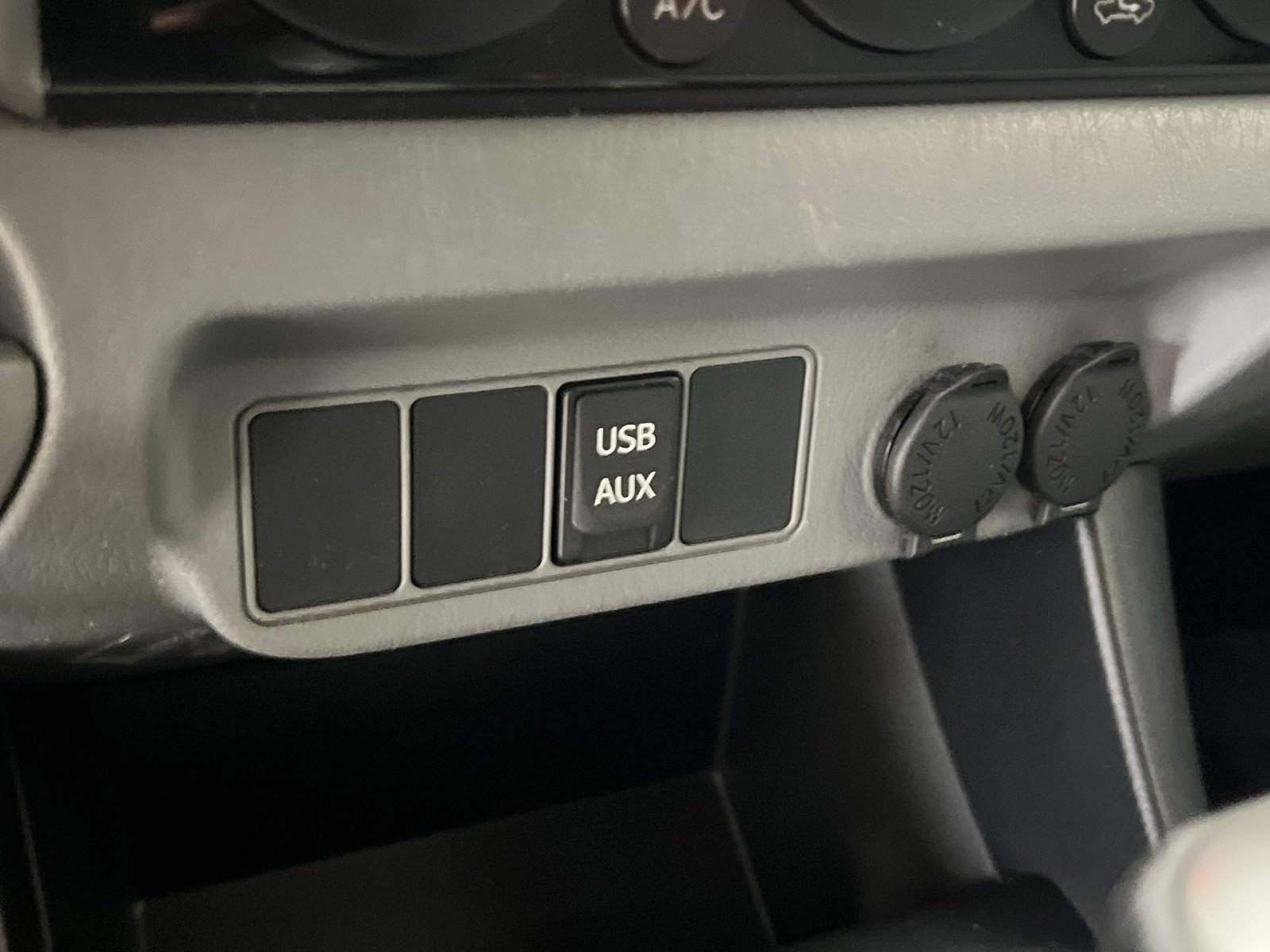 Used 2013 Toyota Tacoma 4x4 Access Cab V6 w/ TRD Sport Pkg image 31