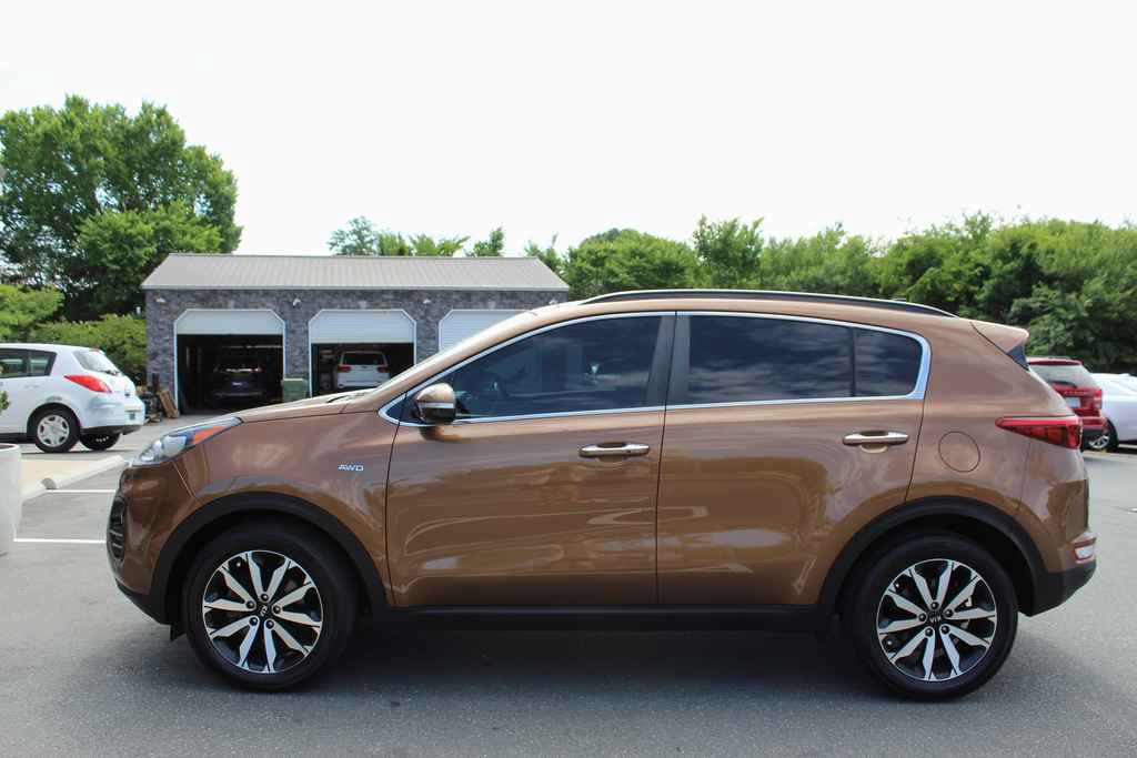 Used 2019 Kia Sportage EX w/ EX Premium Package AWD/4WD image 10