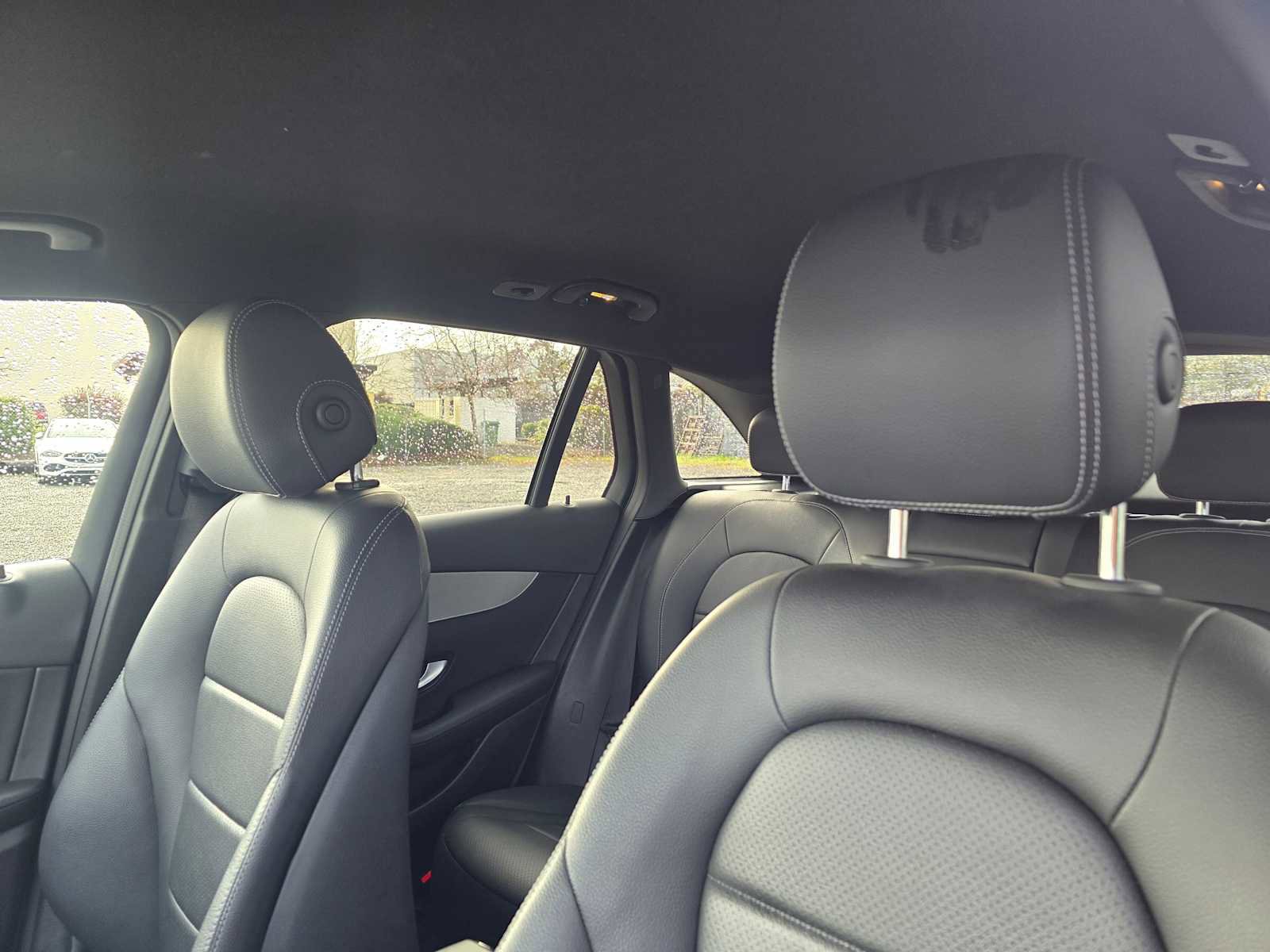 Used 2019 Mercedes-Benz GLC 300 4MATIC image 23