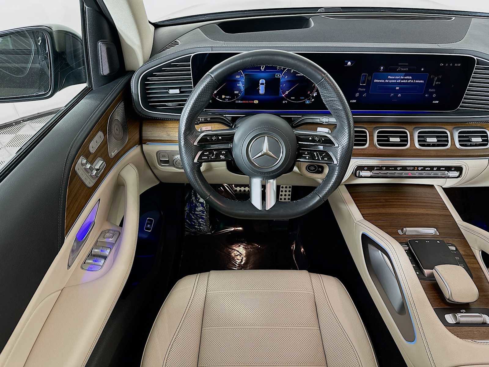 Used 2024 Mercedes-Benz GLS 580 4MATIC image 24