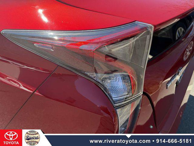 Certified 2018 Toyota Prius Four w/ Advanced Technology Package image 10