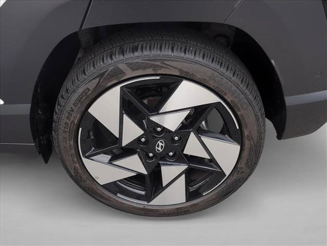 Certified 2025 Hyundai Kona Limited image 25