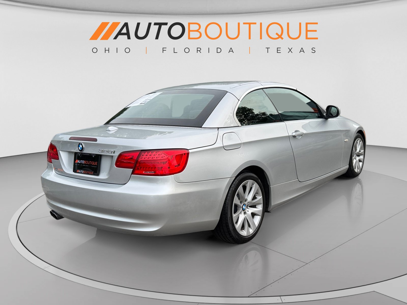 Used 2012 BMW 328i Convertible RWD image 8