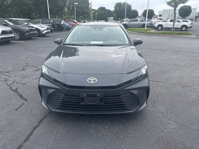 Used 2025 Toyota Camry LE FWD image 10