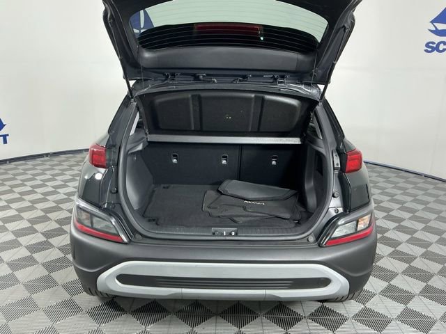 Used 2023 Hyundai Kona SEL w/ Cargo Package image 22