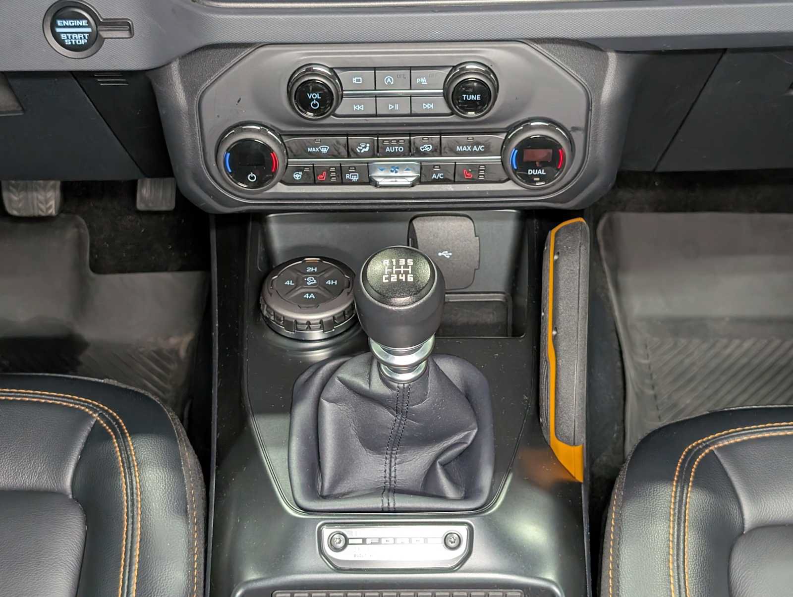 Used 2024 Ford Bronco Badlands AWD/4WD image 19