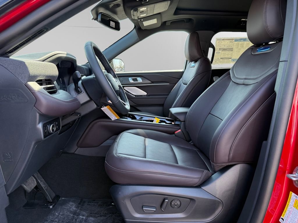 New 2026 Ford Explorer Platinum image 9