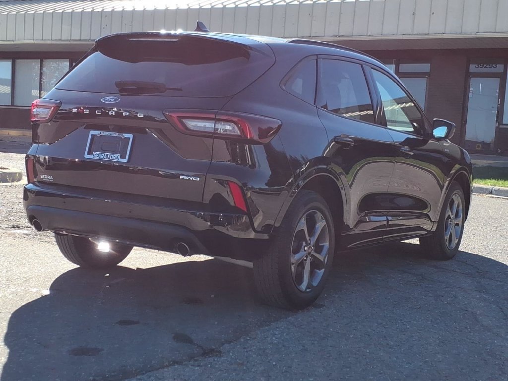 Used 2024 Ford Escape ST-Line Select w/ Tech Pack #2 AWD/4WD image 5