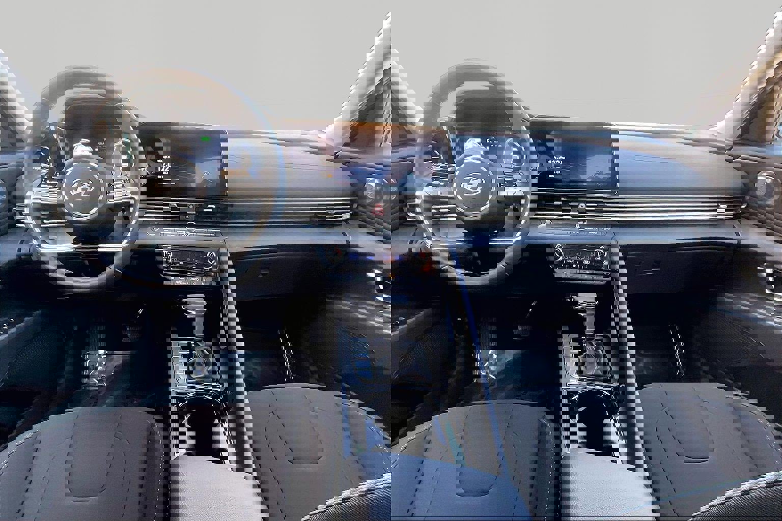 Used 2025 Hyundai Elantra SEL image 7