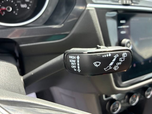 Used 2021 Volkswagen Tiguan SE R-Line AWD/4WD image 21