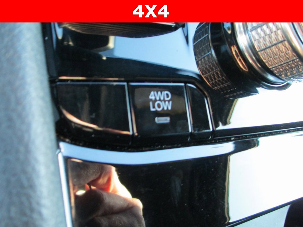 Used 2024 Jeep Grand Cherokee L Summit image 32