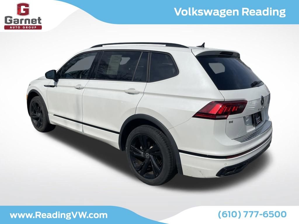 Certified 2023 Volkswagen Tiguan SE R-Line AWD/4WD image 3