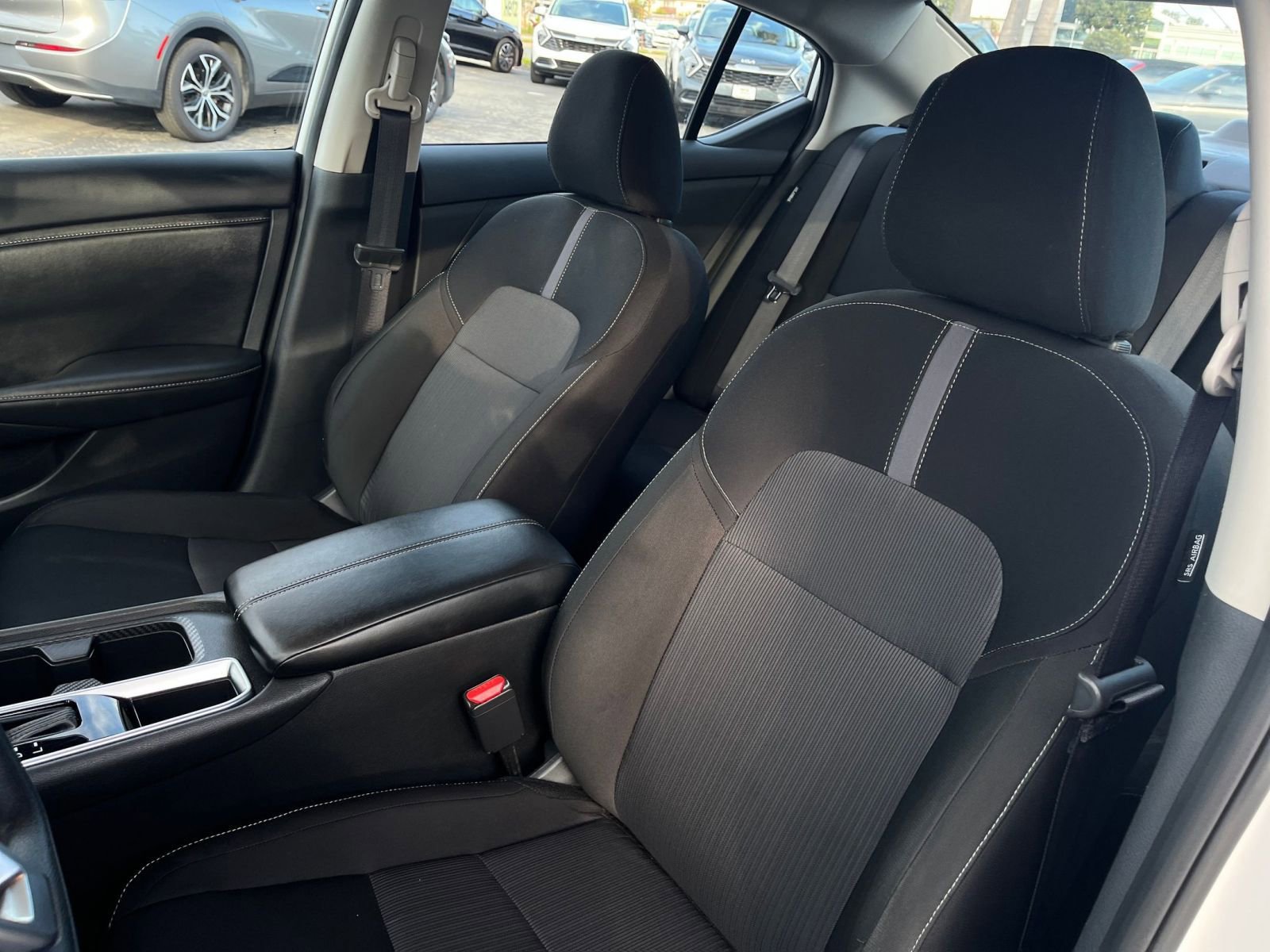 Used 2025 Nissan Sentra SV FWD image 36