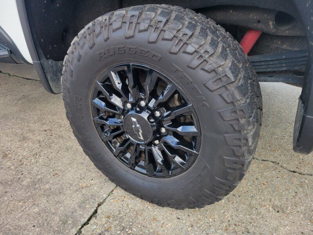 Used 2023 Chevrolet Silverado 2500 LTZ w/ LTZ Plus Package AWD/4WD image 9