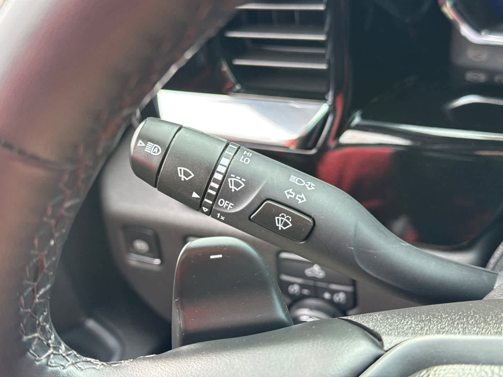 Used 2024 Chevrolet Silverado 1500 LT Trail Boss w/ Convenience Package II image 18