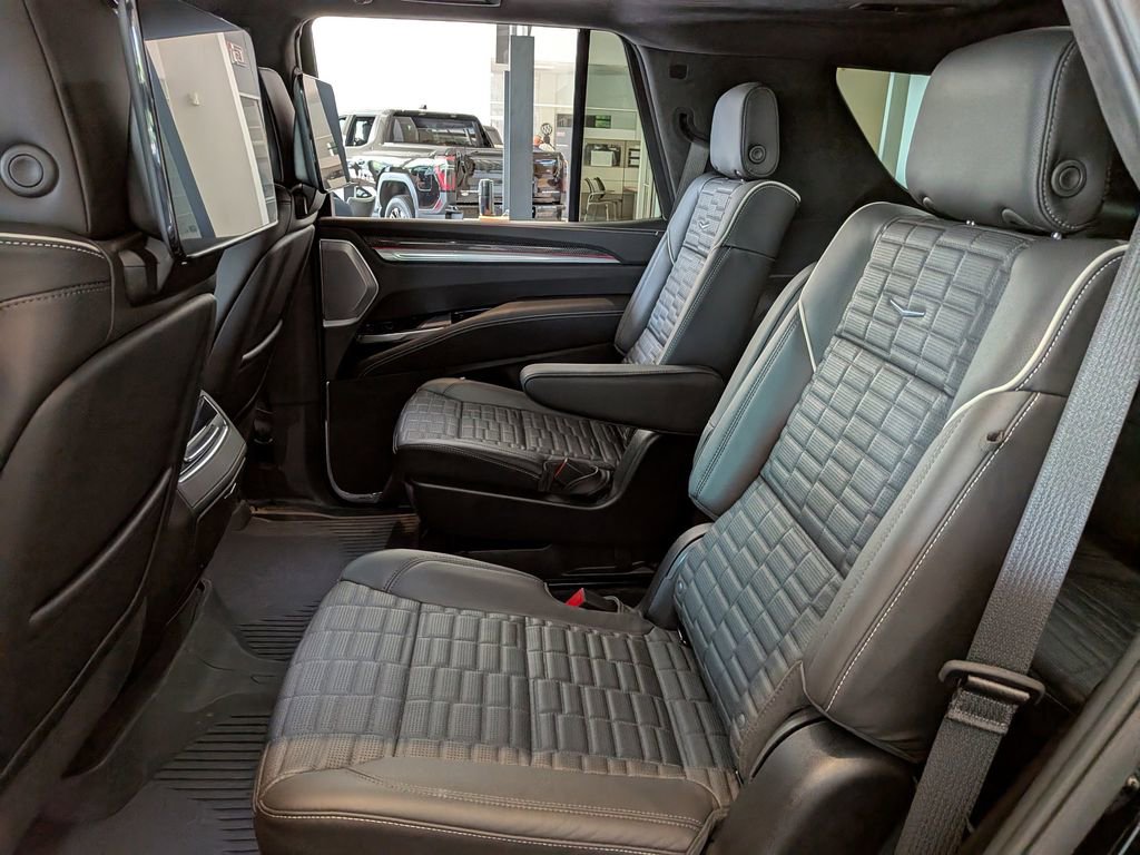 Certified 2025 Cadillac Escalade V w/ LPO, Floor Liner Package AWD/4WD image 15