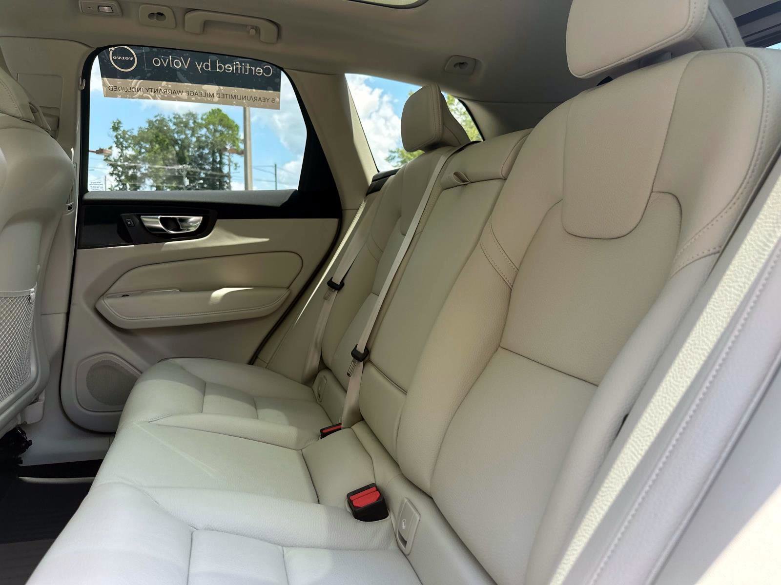 Certified 2024 Volvo XC60 B5 Plus image 14