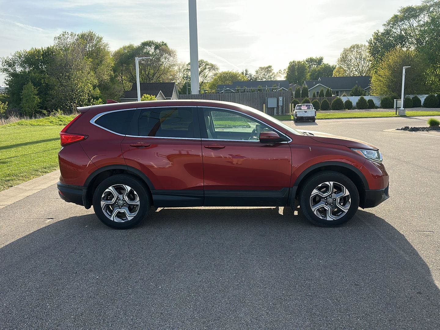 Used 2018 Honda CR-V EX-L image 2