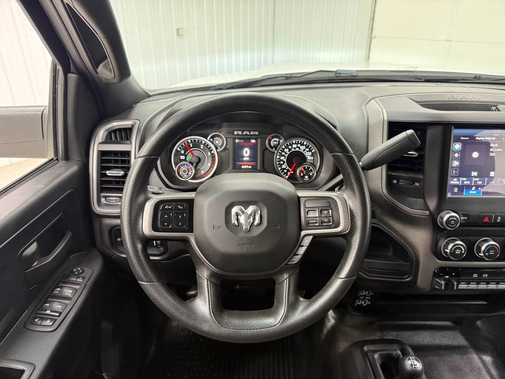 Used 2022 RAM 3500 Tradesman w/ Chrome Appearance Group AWD/4WD image 18
