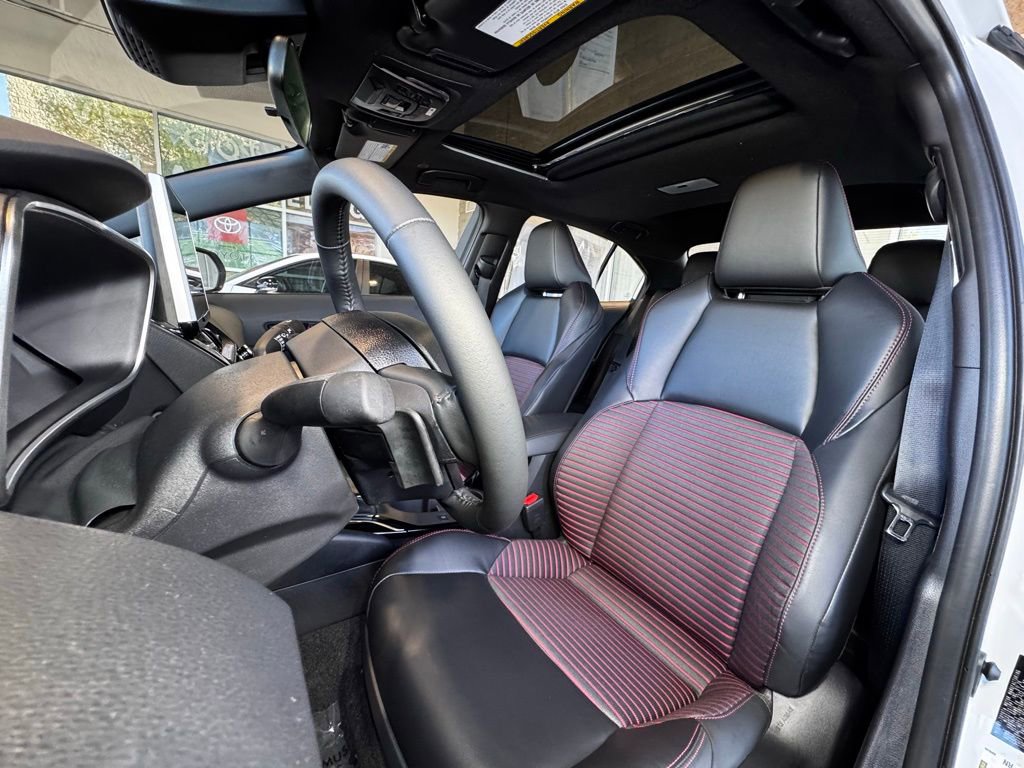 Used 2026 Toyota Corolla XSE FWD image 18