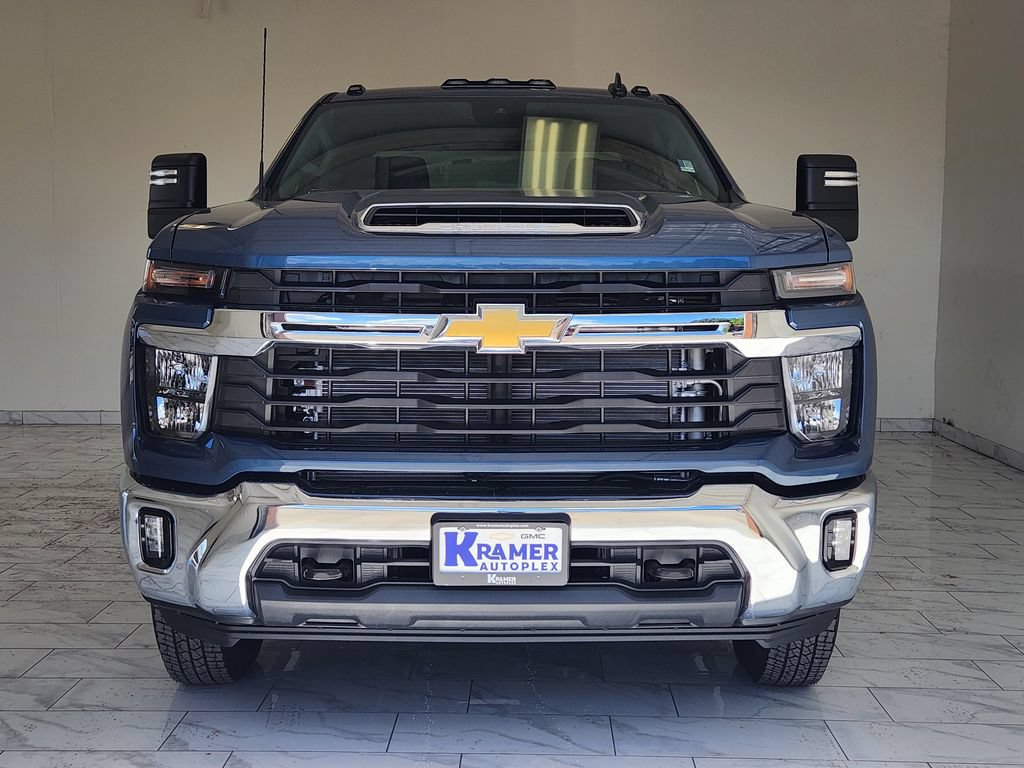 New 2026 Chevrolet Silverado 3500 LT AWD/4WD image 2