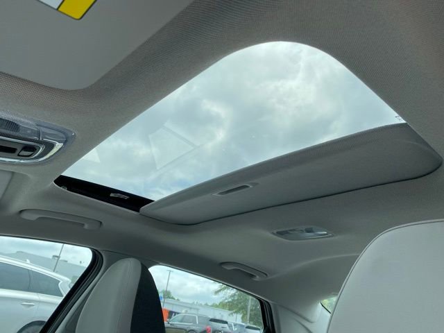 Certified 2025 Hyundai Elantra Limited image 26