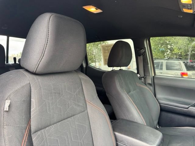 Used 2019 Toyota Tacoma TRD Off-Road w/ Technology Package AWD/4WD image 26