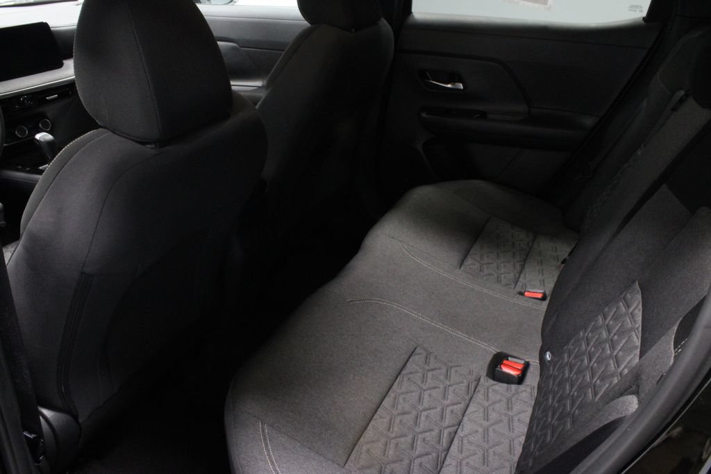 Used 2025 Nissan Kicks SV FWD image 20