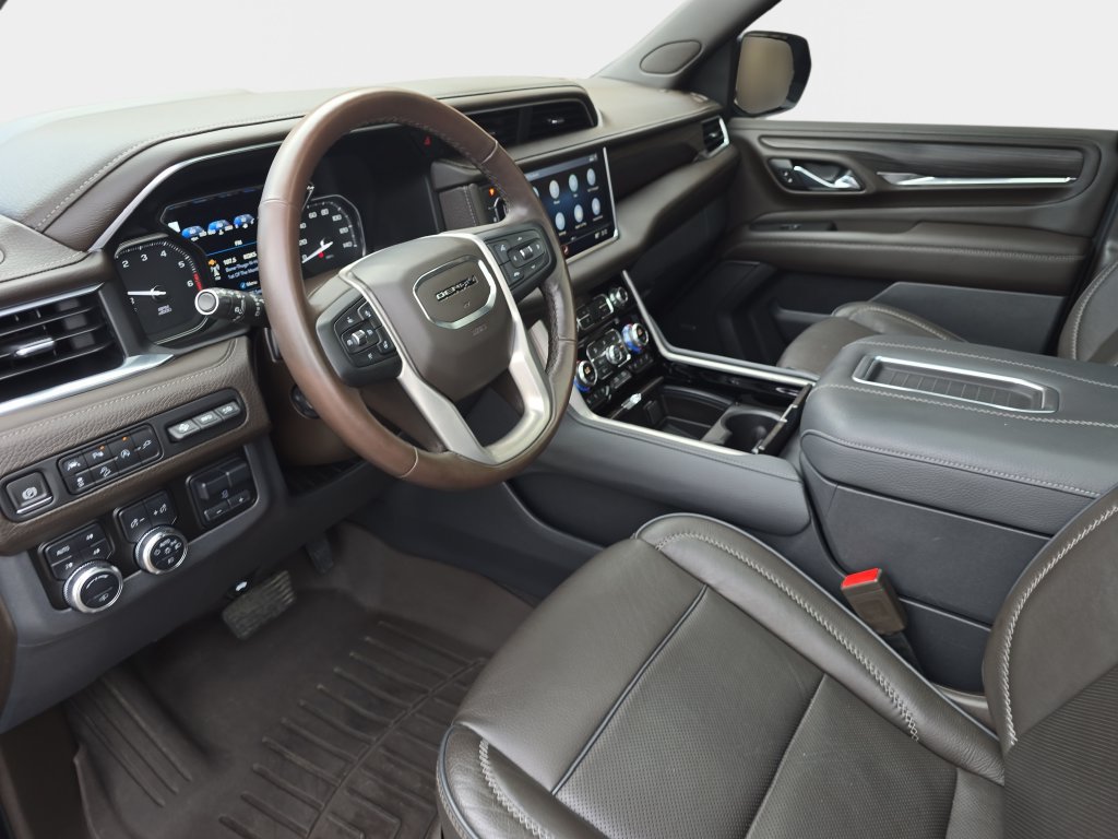 Used 2021 GMC Yukon Denali w/ Denali Ultimate Package AWD/4WD image 20