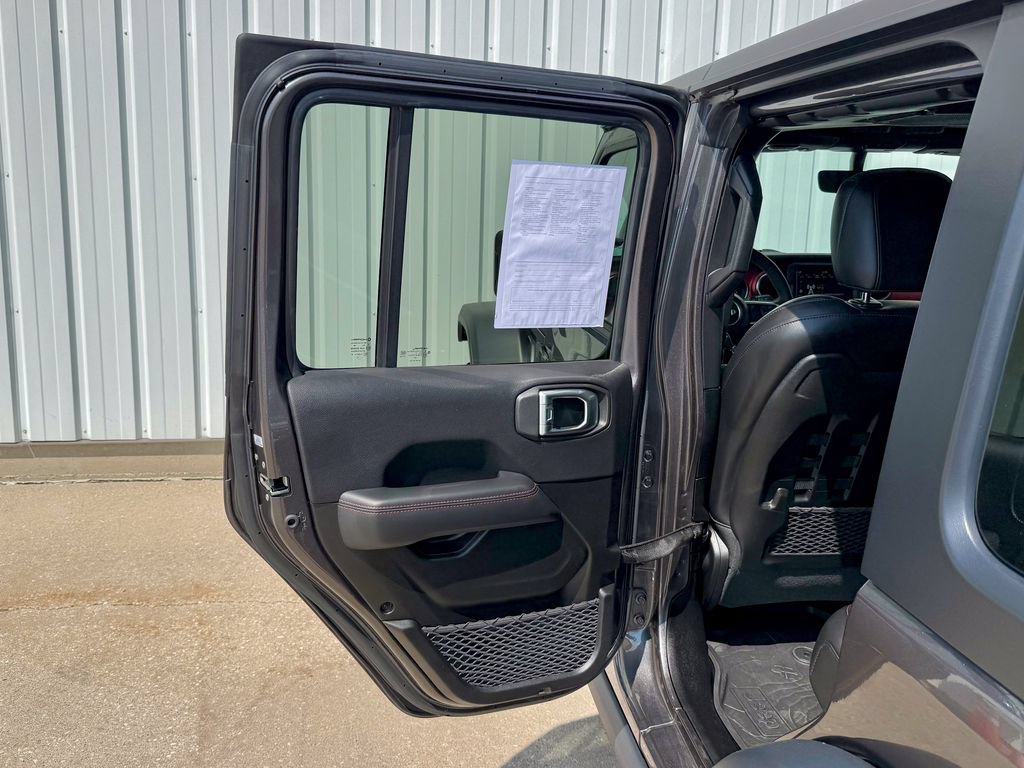 Used 2023 Jeep Wrangler Unlimited Rubicon w/ Dual Top Group AWD/4WD image 15