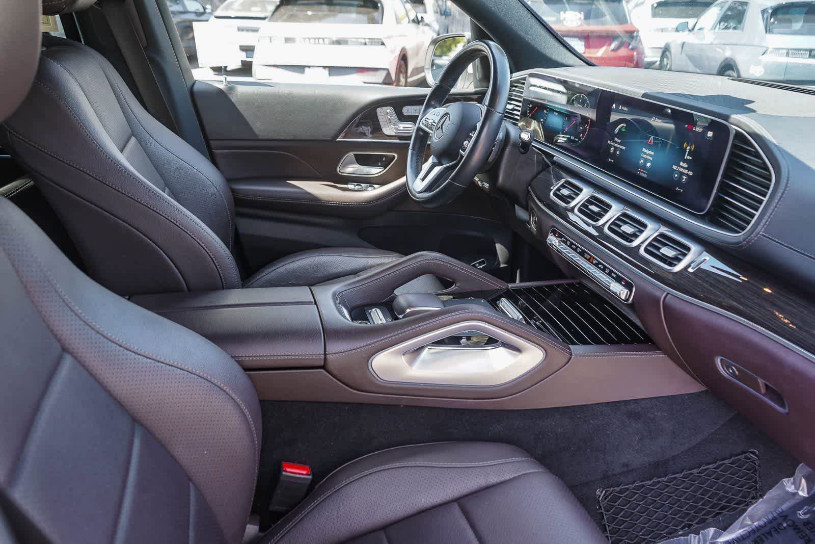 Used 2021 Mercedes-Benz GLS 450 4MATIC image 17