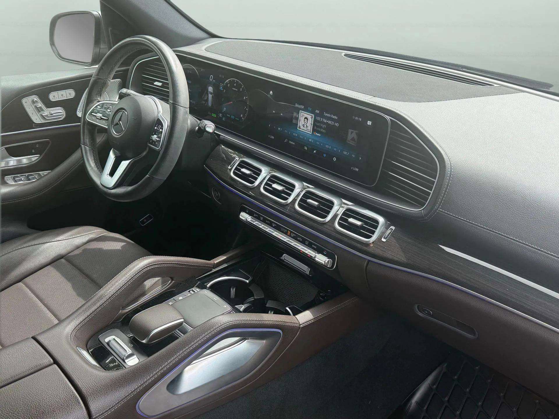 Used 2023 Mercedes-Benz GLS 450 4MATIC image 2