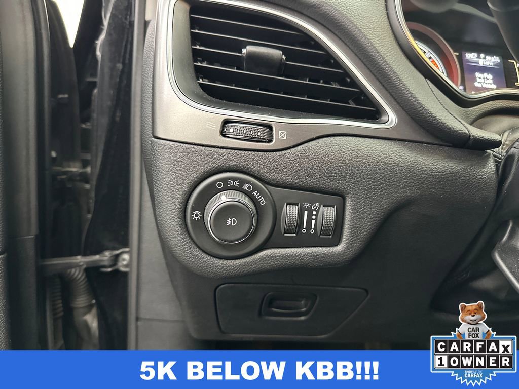 Used 2020 Jeep Cherokee Latitude Plus image 31