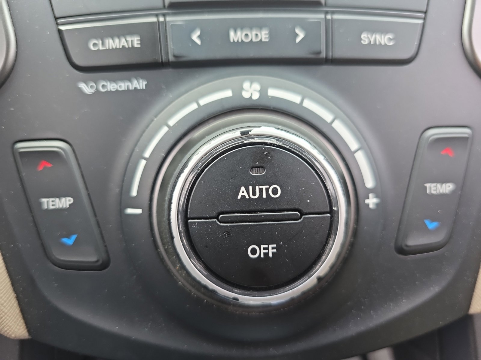 Used 2017 Hyundai Santa Fe Sport image 15