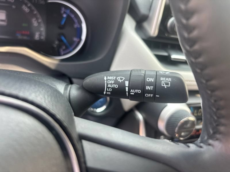 Used 2020 Toyota RAV4 Limited w/ Limited Grade Weather Package AWD/4WD image 38