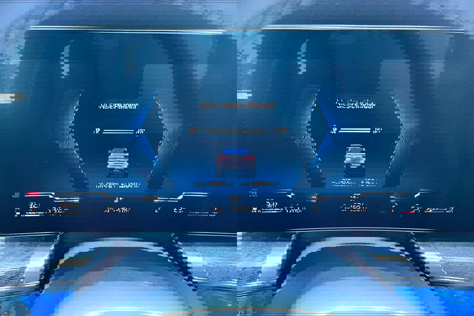 Used 2023 BMW 760i xDrive w/ Executive Package image 26