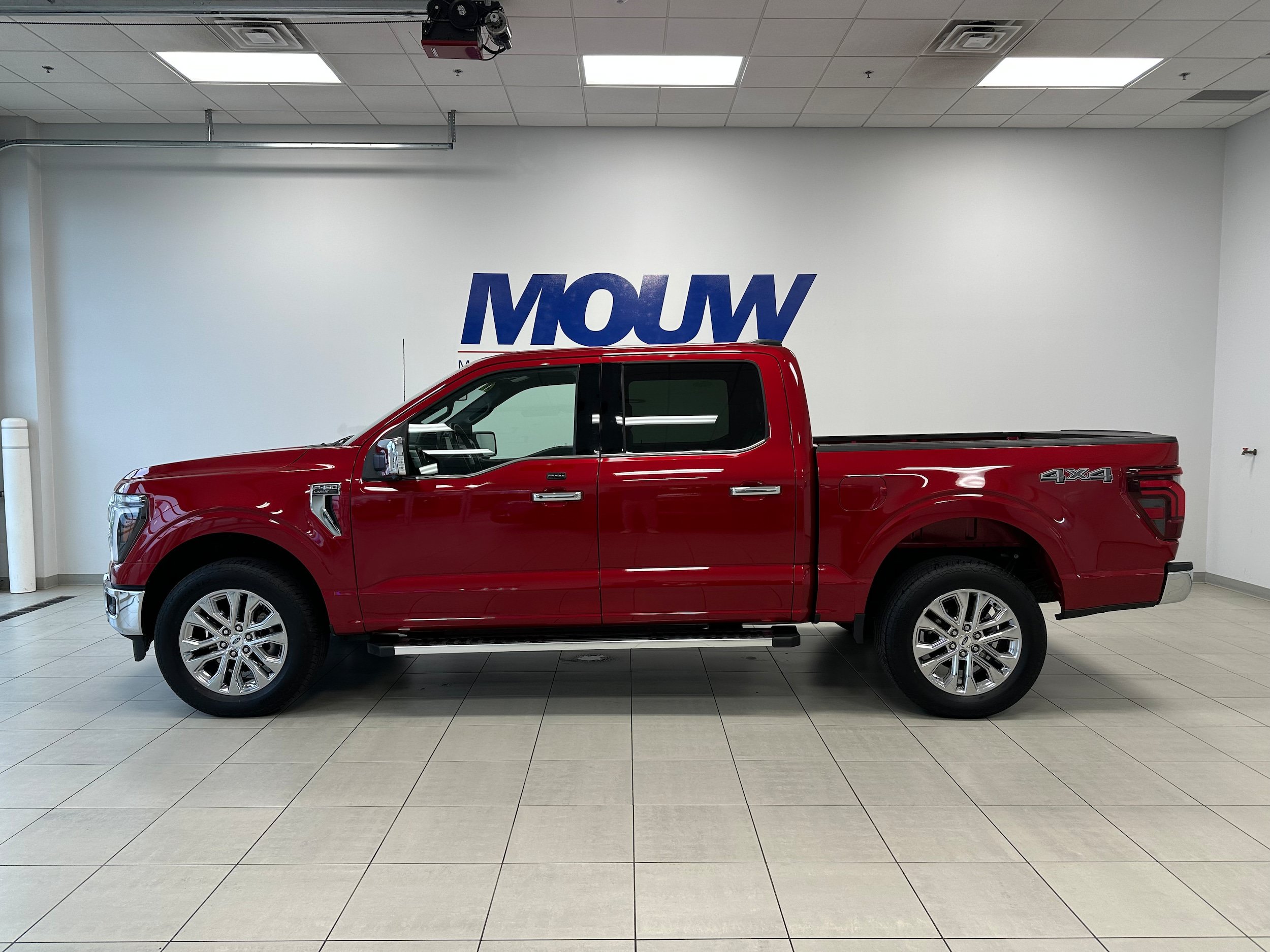 Used 2025 Ford F150 Lariat w/ Equipment Group 501A Mid AWD/4WD image 1