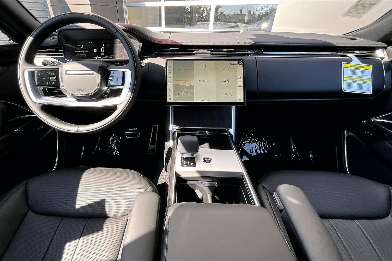New 2026 Land Rover Range Rover SE AWD/4WD image 5