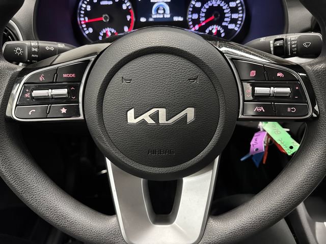 Used 2024 Kia Forte LXS w/ LXS Technology Package image 13