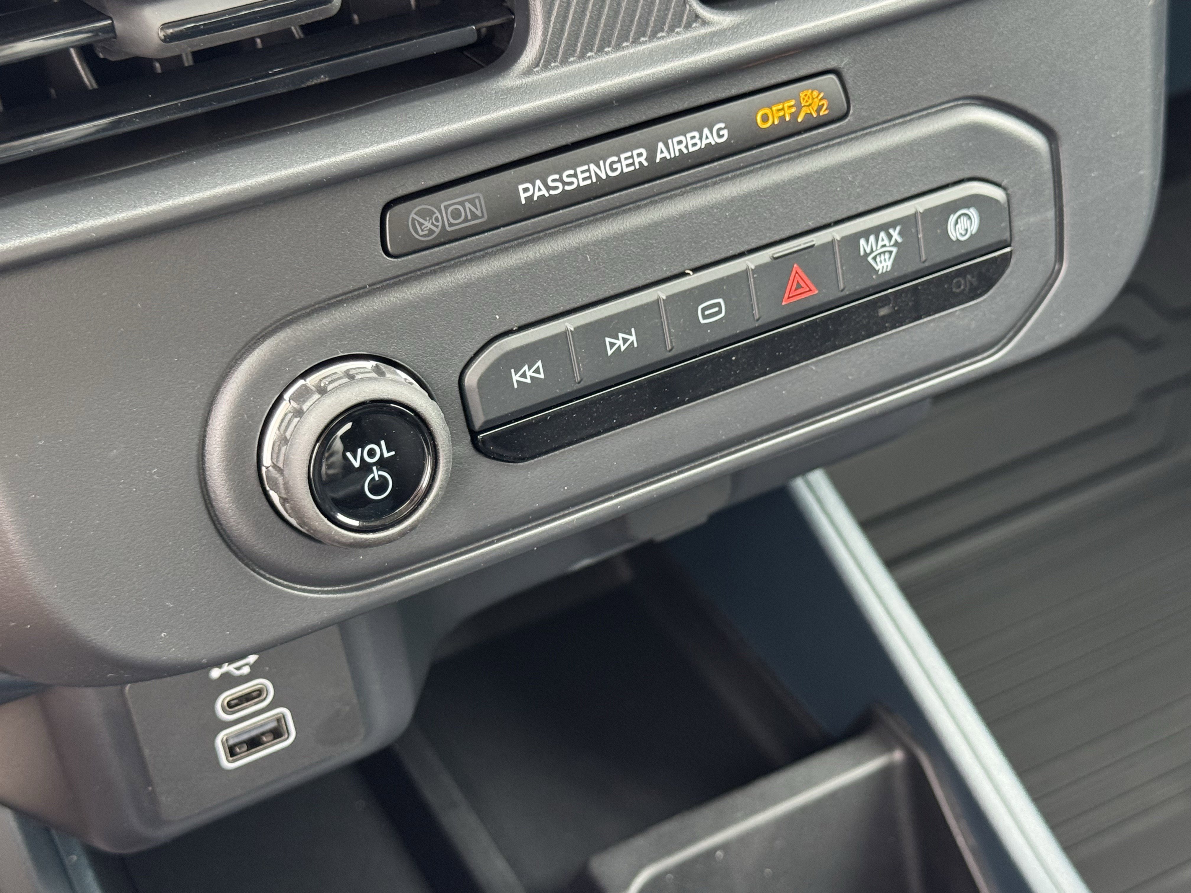 New 2026 Ford Maverick XL AWD/4WD image 19