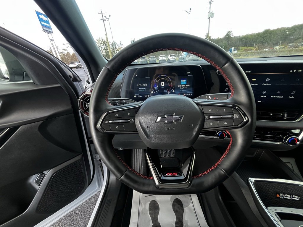 New 2026 Chevrolet Equinox RS image 3