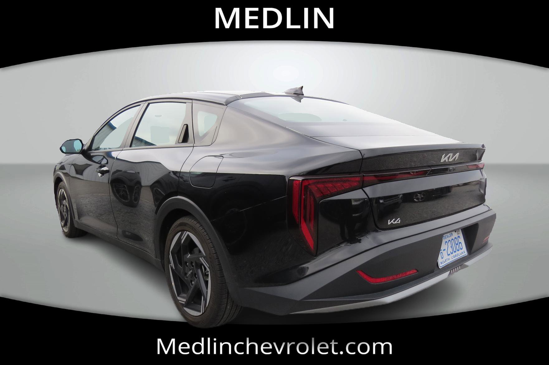 Used 2025 Kia K4 EX image 4