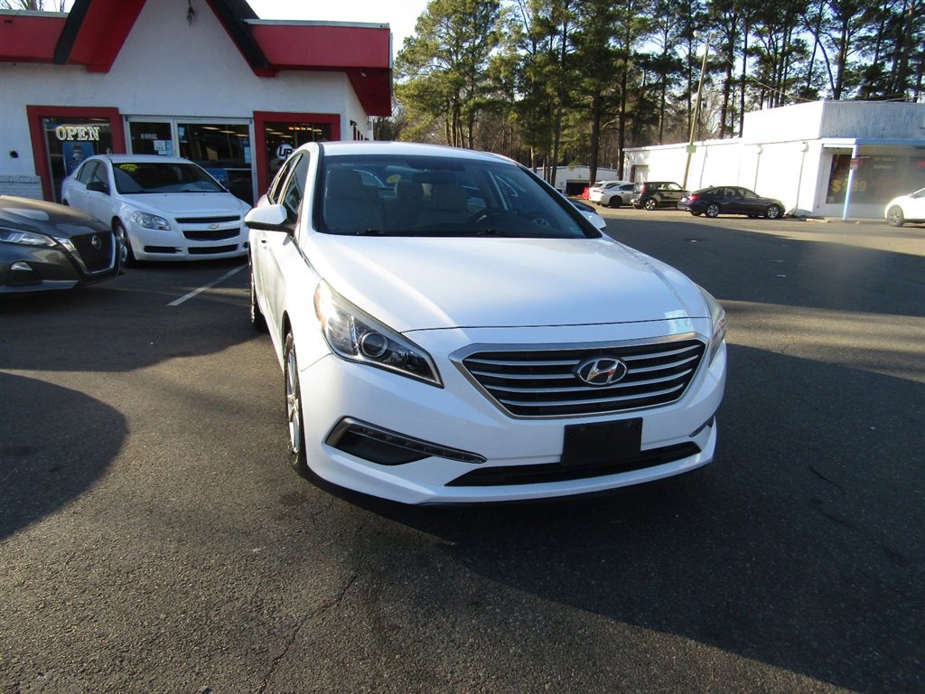 Used 2015 Hyundai Sonata SE image 11
