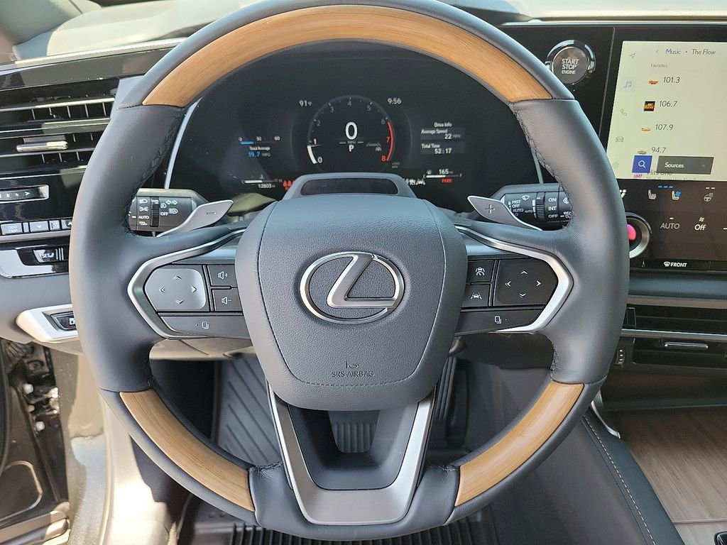 Used 2025 Lexus RX 350 Premium Plus w/ Convenience Package AWD/4WD image 16