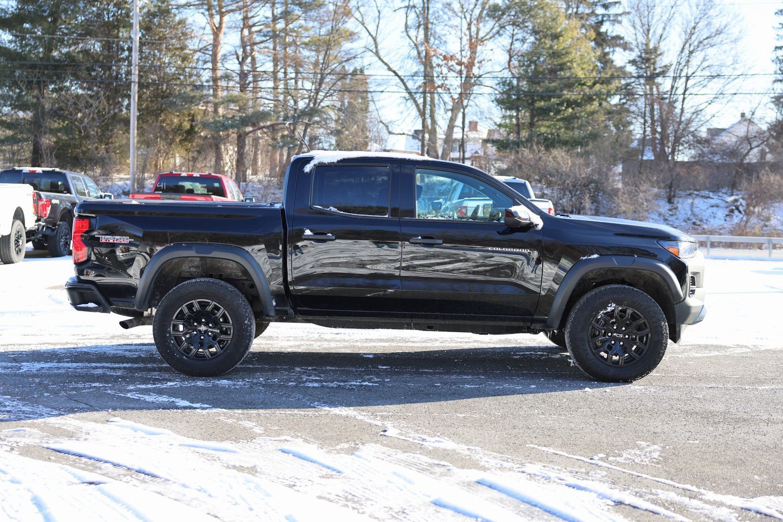 Used 2024 Chevrolet Colorado Trail Boss w/ Advanced Trailering Package image 4