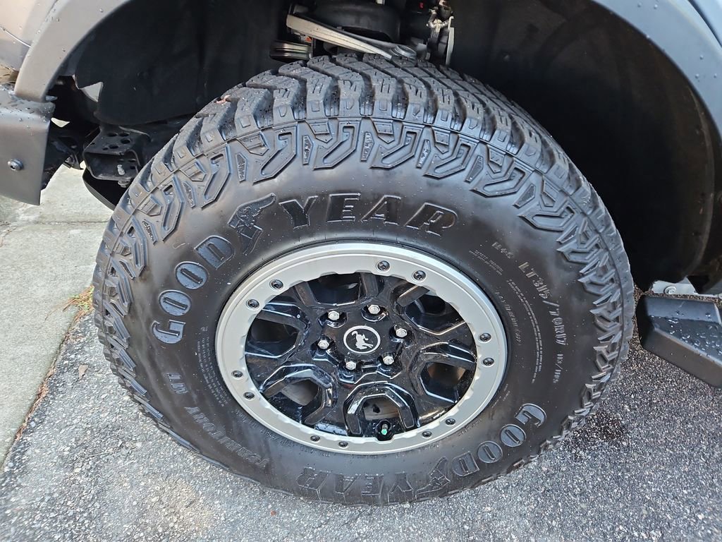 Used 2022 Ford Bronco Badlands image 32