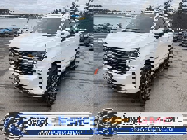 Used 2022 Chevrolet Suburban LT w/ LT Signature Plus Package image 1