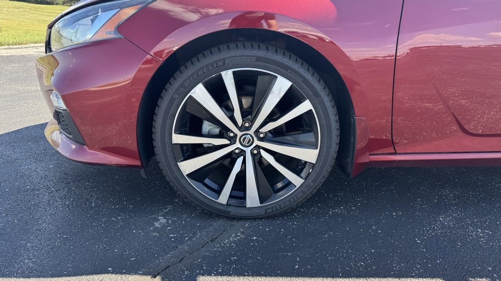 Used 2020 Nissan Altima 2.5 SR w/ Premium Package image 28