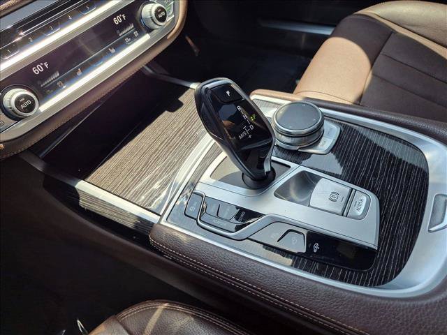 Used 2019 BMW 740i w/ M Sport Package RWD image 14