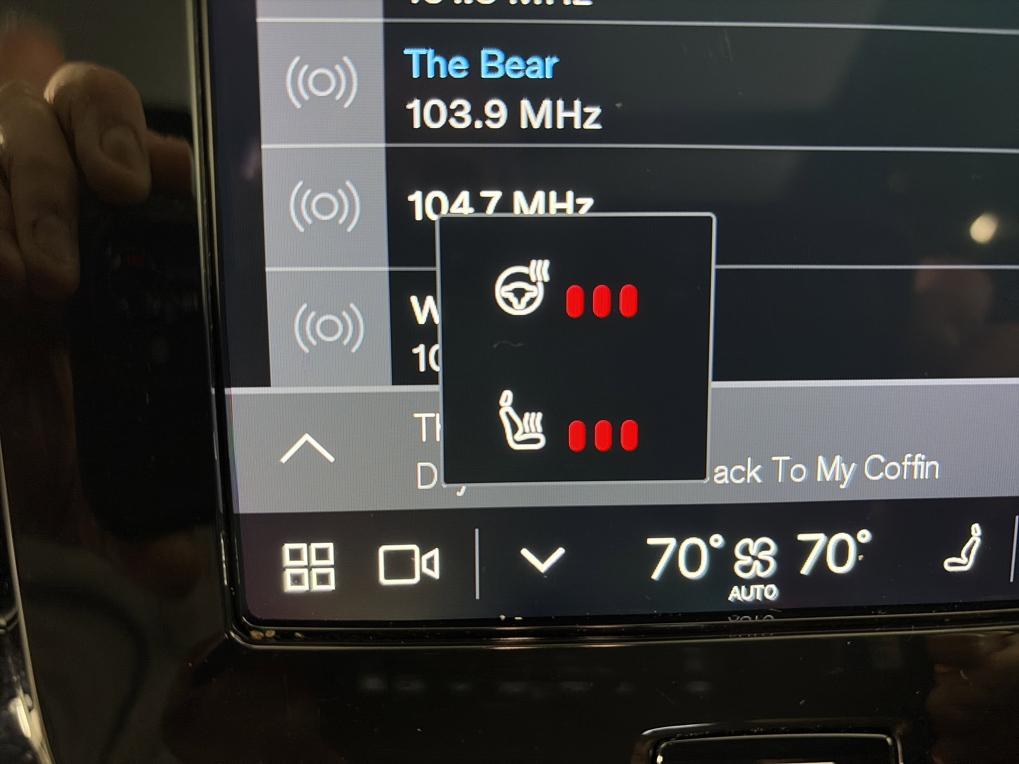 Used 2025 Volvo XC40 B5 Core image 22